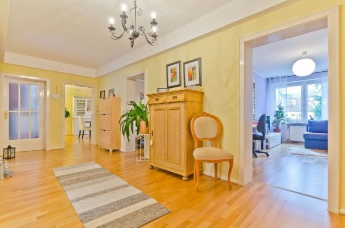 Immobilienangebot - Hamm (Hamm-Mitte) - Wohnungen - Moderne u. gepflegte Altbauwohnung mit 4,5 Zimmern