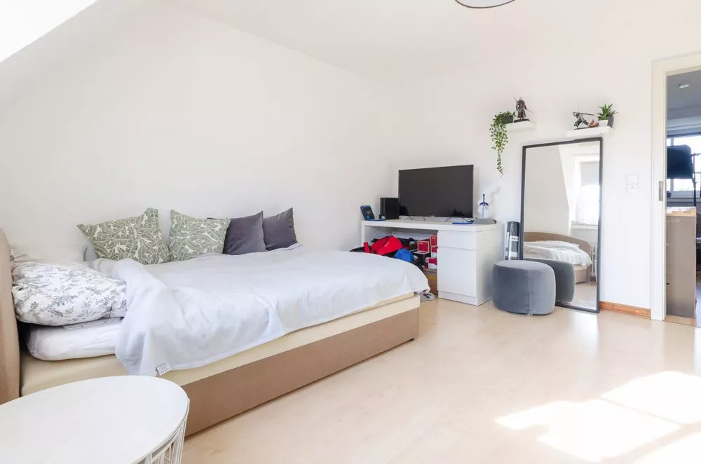 Immobilienangebot - Hamm - Wohnungen - In 2 min. zu Fuß zum Marienhospital 2- großzügige Dachgeschosswohnung mit Tageslichtbad