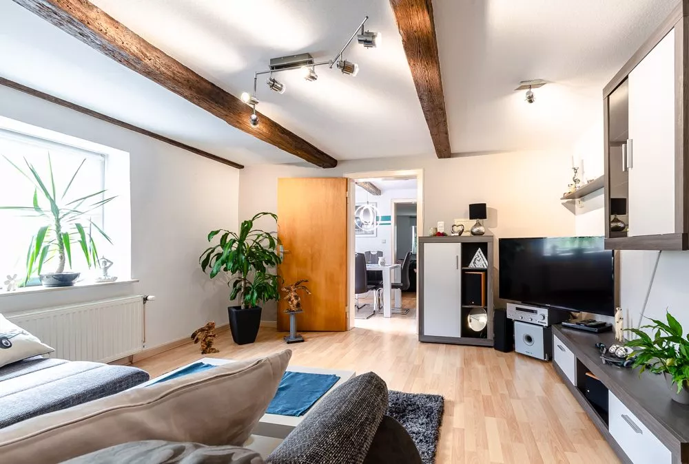 Immobilienangebot - Welver - Wohnungen - 3,5 Zimmer Wohnung mit Fachwerk, modernem Tageslichtbad, eigenem Garten und Garage