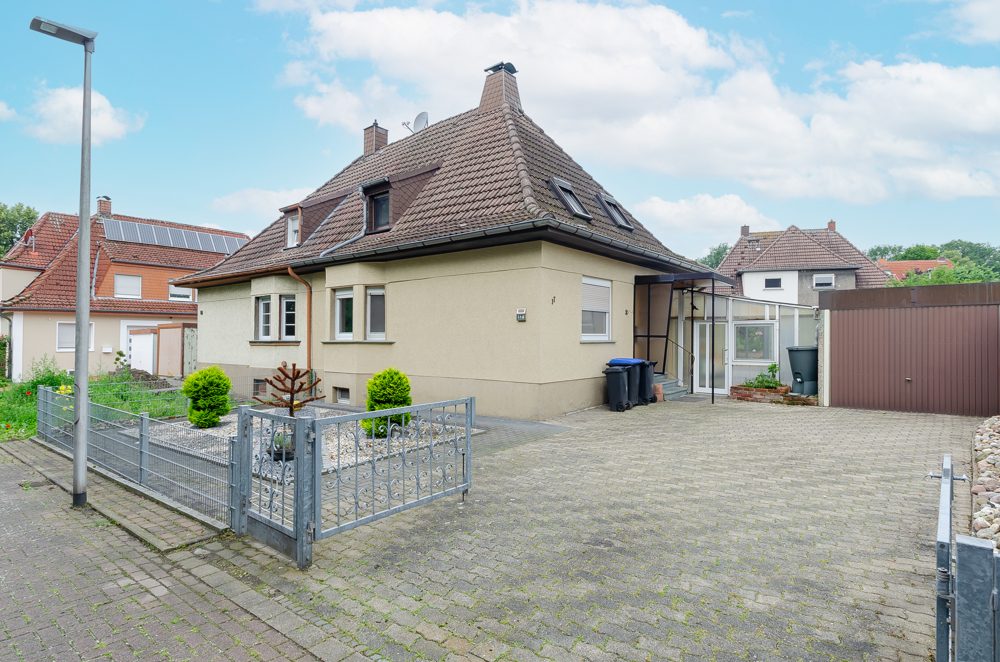 Immobilienangebot - Hamm - Häuser - Doppelhaushälfte mit Garage in Hamm-Heessen zu verkaufen