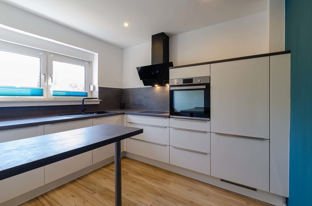 Immobilienangebot - Hamm - Wohnungen - 3-Zimmer-Wohnung mit moderner Einbauküche, Gäste-WC, Loggia mit Markise & Garage sucht neue Bewohner