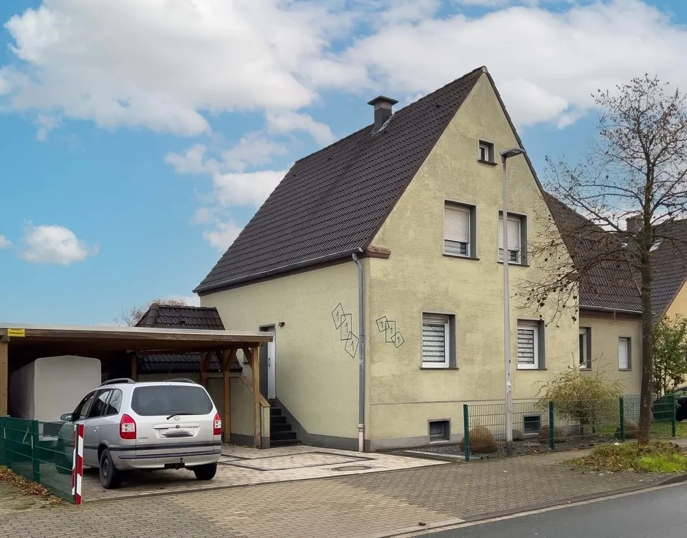 Immobilienangebot - Hamm - Häuser - Massiv, solide - Einfamilienhaus mit großem Carport und Pool im Juffernbusch wartet auf Sie!