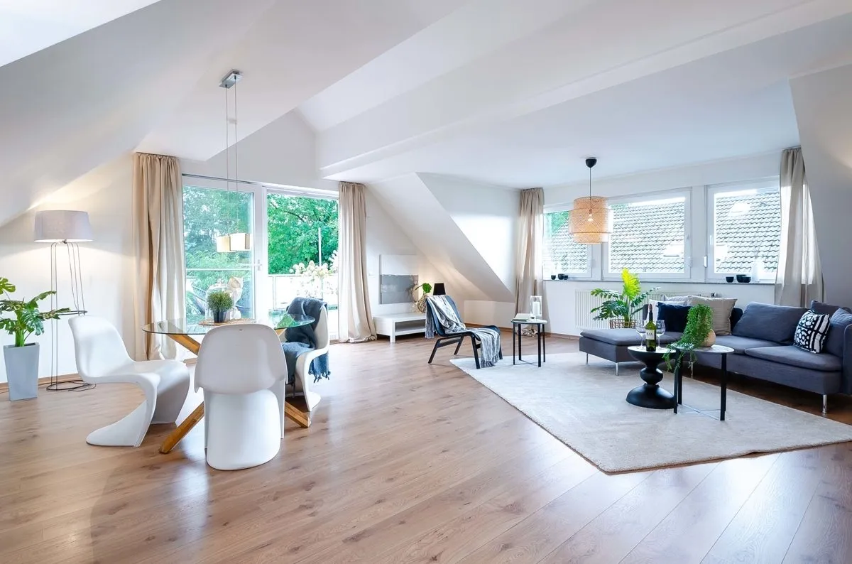 Immobilienangebot - Hamm - Wohnungen - #Provisionsfrei für Käufer: Moderne Dachgeschosswohnung mit hoher Decke und Dachterrasse