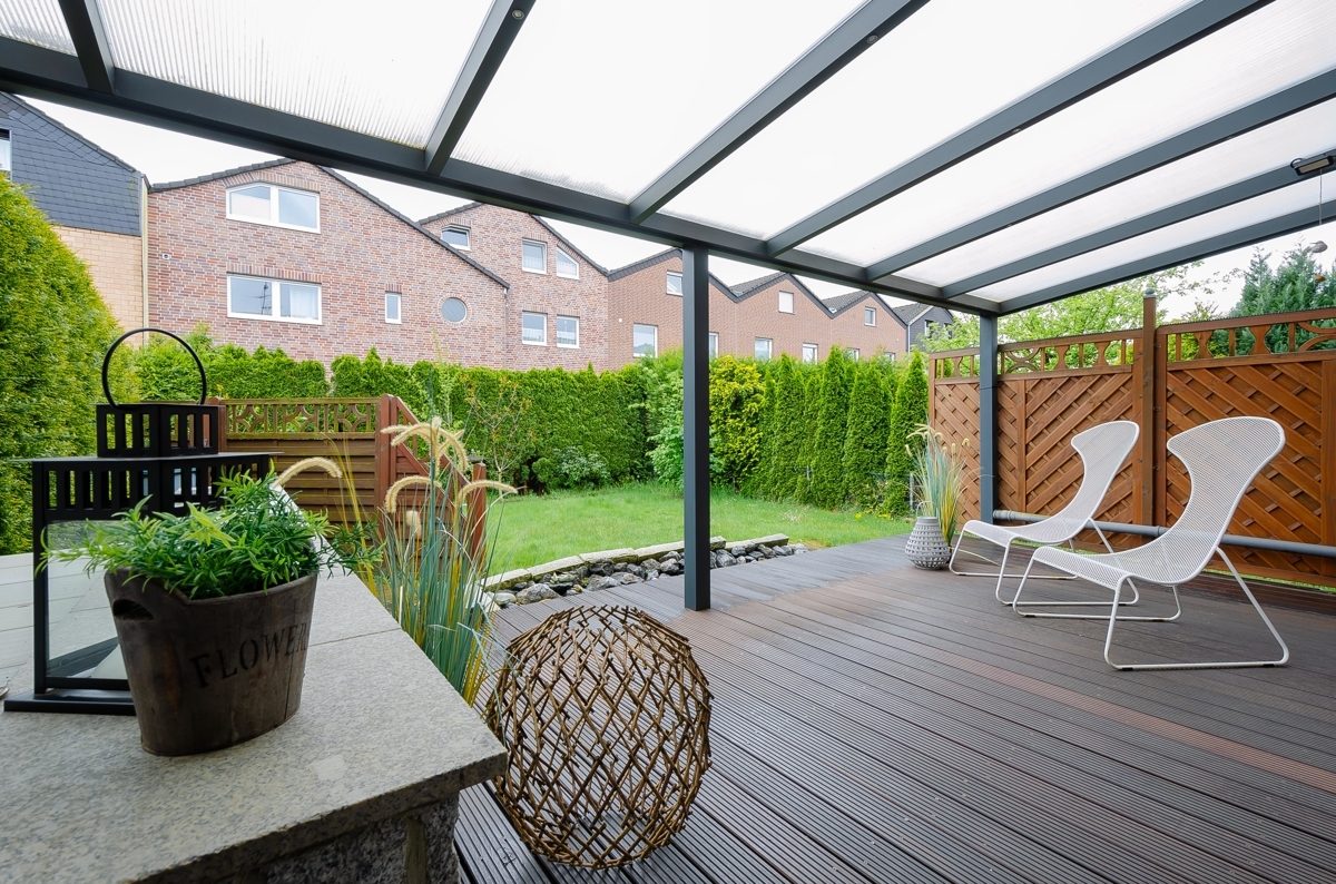 Immobilienangebot - Hamm - Häuser - Provisionsfrei für Käufer: Gepflegtes Reihenendhaus mit großer Terrasse und 4 Garagen in guter Lage