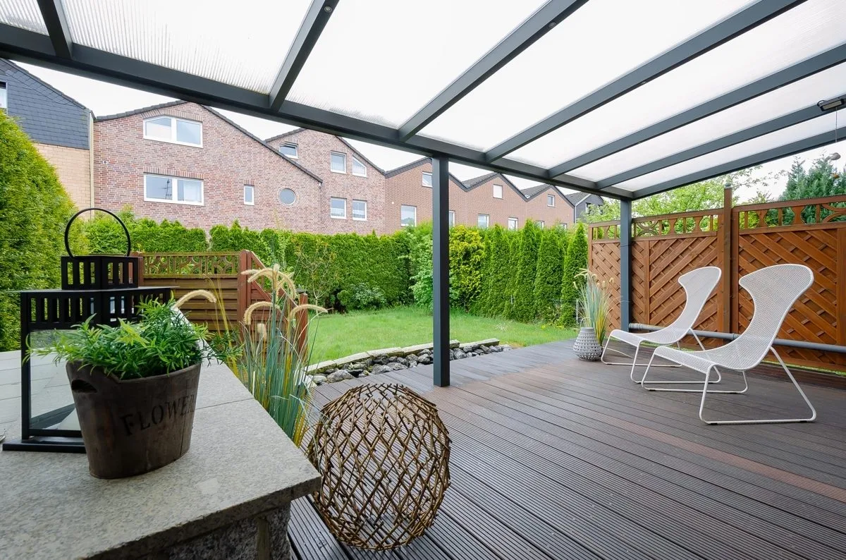 Immobilienangebot - Hamm - Häuser - Provisionsfrei für Käufer: Gepflegtes Reihenendhaus mit großer Terrasse und 4 Garagen in guter Lage