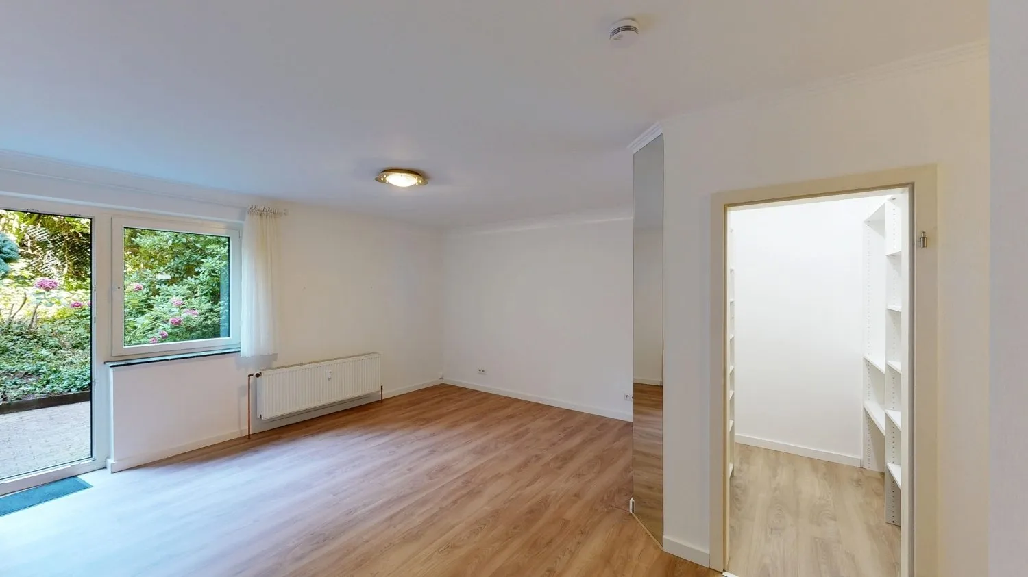 Immobilienangebot - Hamm / Caldenhof - Wohnungen - Provisionsfrei für Käufer: Maisonette-Wohnung am Ahseteich mit PKW-Stellplatz, Balkon und Terrasse