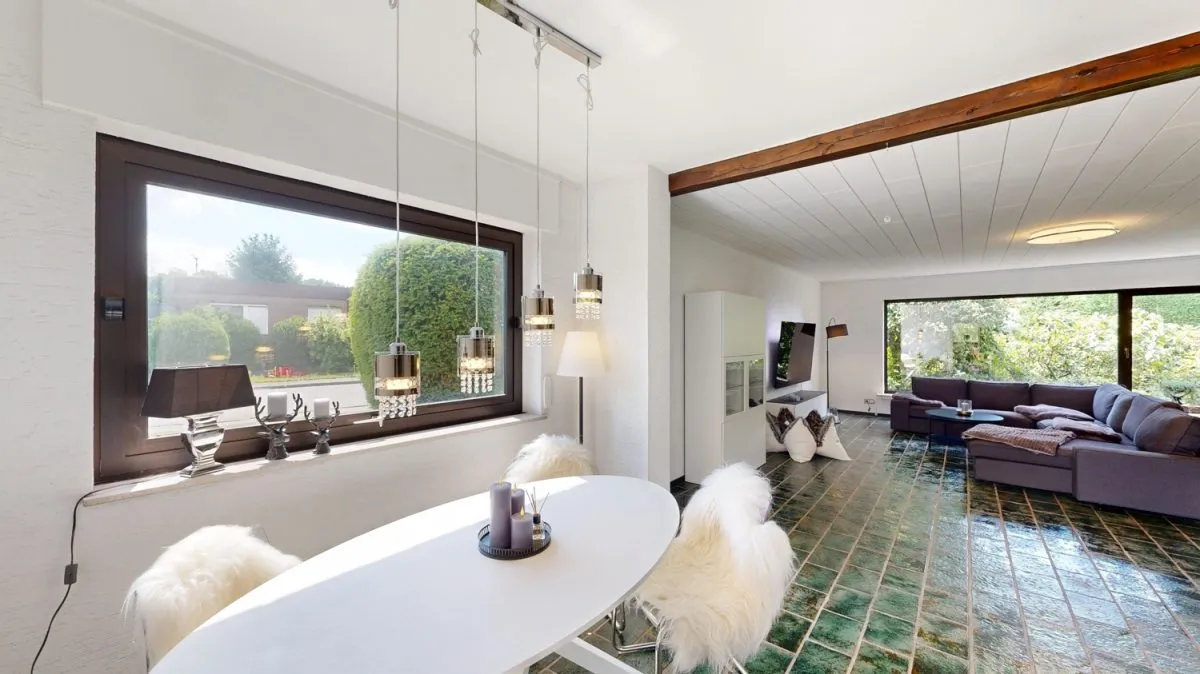 Wohn- und Esszimmer Immobilienangebot - Hamm - Häuser - Provisionsfrei für Käufer: Großzügiger Bungalow mit viel Platz für die ganze Familie in Hamm Rhynern