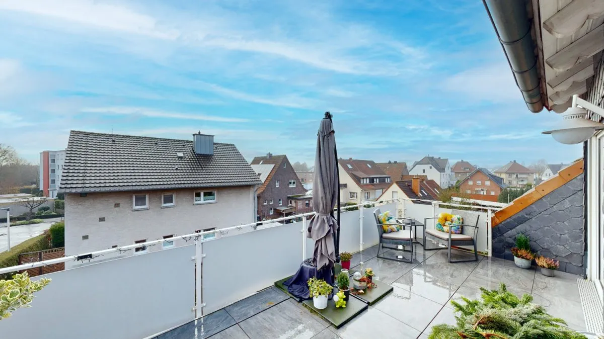 Immobilienangebot - Hamm - Wohnungen - Provisionsfrei für Käufer: Helle 3-Zimmer-Dachgeschosswohnung mit Balkon und Garage in Hamm-Osten