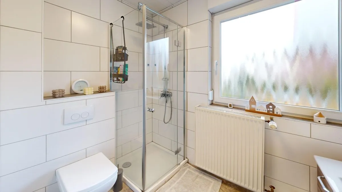 Immobilienangebot - Hamm - Häuser - Reihenmittelhaus mit Garten und zwei Garagen für Familien in Hamm-Rhynern