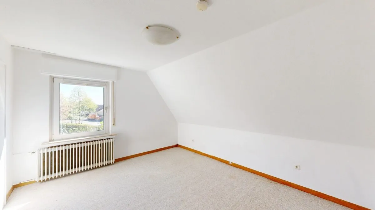 Immobilienangebot - Wickede - Häuser - Provisionsfrei für Käufer: Freistehendes Einfamilienhaus in Wickede mit großem Grundstück