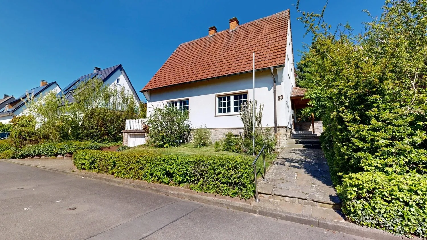 Immobilienangebot - Wickede - Häuser - Provisionsfrei für Käufer: Freistehendes Einfamilienhaus in Wickede mit großem Grundstück