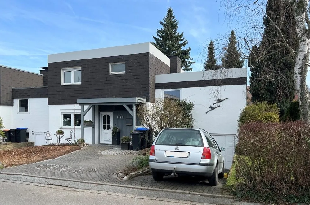 Immobilienangebot - Hamm - Häuser - Einfamilienhaus mit Garage und Eckgrundstück