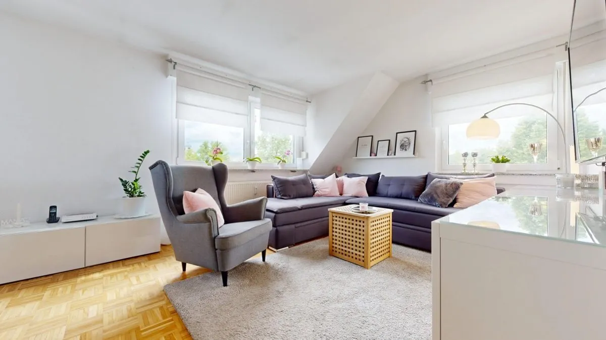 Immobilienangebot - Hamm - Wohnungen - Provisionsfrei für Käufer: Helle 3-Zimmer-Dachgeschosswohnung mit einem Stellplatz in Lohauserholz