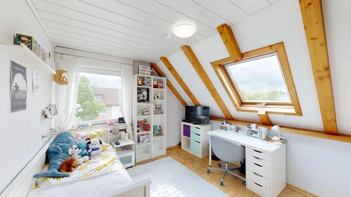 Immobilienangebot - Hamm - Wohnungen - Provisionsfrei für Käufer: Helle 3-Zimmer-Dachgeschosswohnung mit einem Stellplatz in Lohauserholz