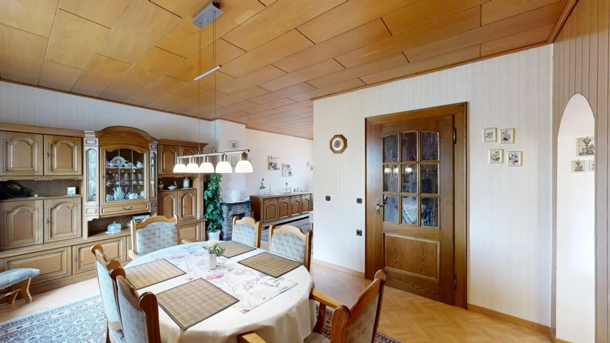 Essbereich mit Platz für die Familie Immobilienangebot - Hamm - Häuser - Provisionsfrei für Käufer: Reihenendhaus mit Garten, Garage und Potenzial